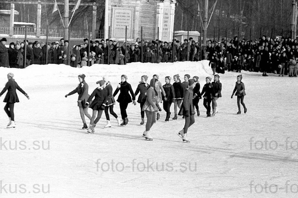 Праздник 8 Марта в Измайловском парке